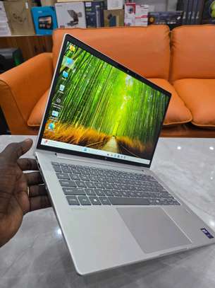 Hp elitbook 6 G1i 14 inch Notebook image 3