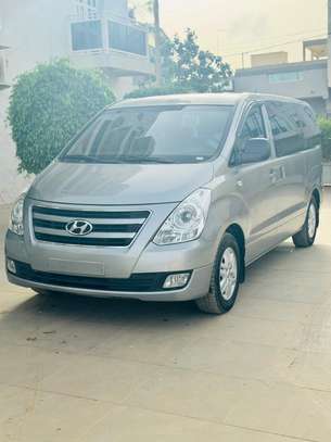 Hyundai Starex 2016 image 9