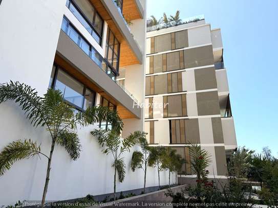 Duplex de 400m2 à louer à Fann Résidence image 2