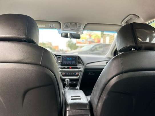 HYUNDAI SONATA 2017 image 4