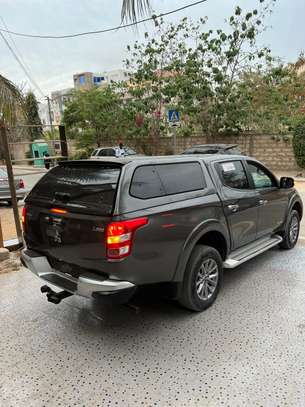 Location Mitsubishi L200 image 5