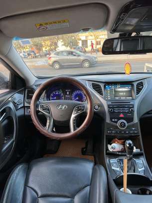 HYUNDAI GRANDEUR 2015 VERSION HG-300 image 8