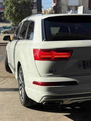 Audi Q7 2017 image 11
