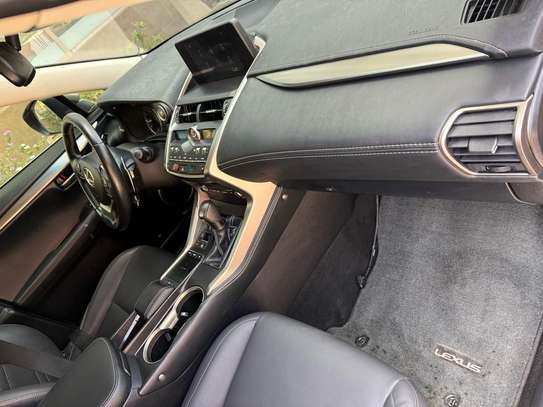 Lexus NX 200 2018 image 7