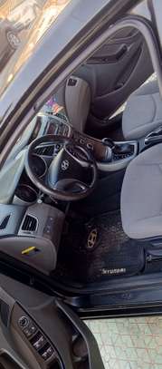 Hyundai elantra 2014 image 5