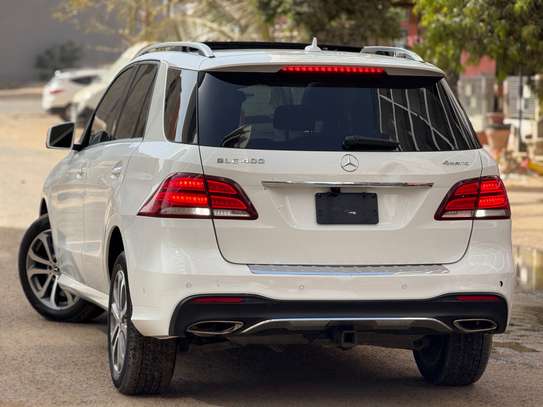 Mercedes gle400 image 15