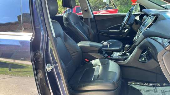 Hyundai Santa Fe XL image 4