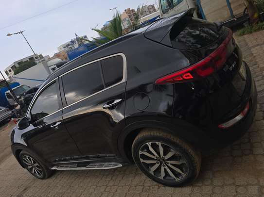 KIA SPORTAGE Année : *2018* image 4