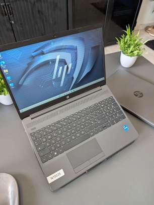 Ordinateur HP i5 12th gen / 512gb /16gb ram image 2