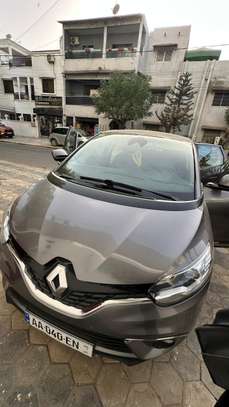 Renault scenic 2017 image 1