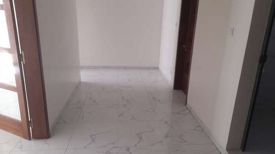 Appartement neuf aux Mamelles Cité Mbakiou faye image 1