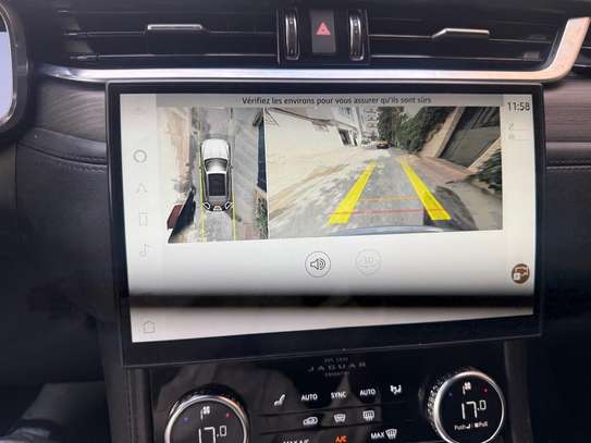 Jaguar F-Pace 2021 Gris Métallisé SUV Puissant image 12