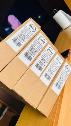DELL 7480 neuf - i7 - 256/ 8gb dan son carton image 4