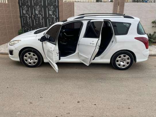 Peugeot 308 image 6