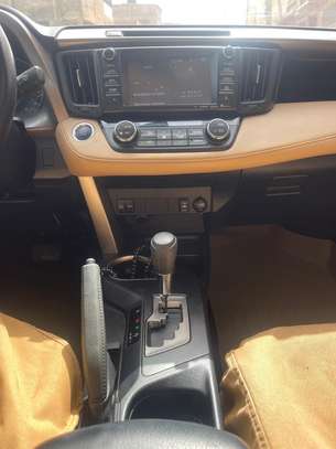 Toyota rav4 2018 image 7