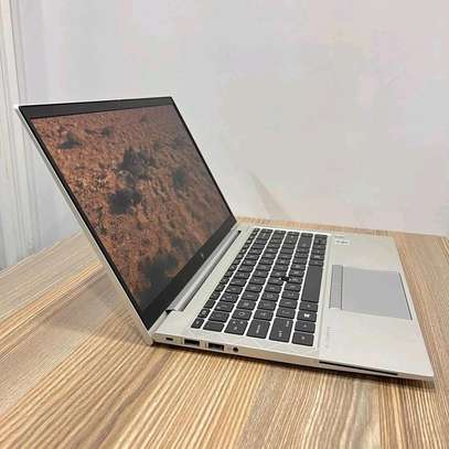 Hp elitebook 840 g8 image 6
