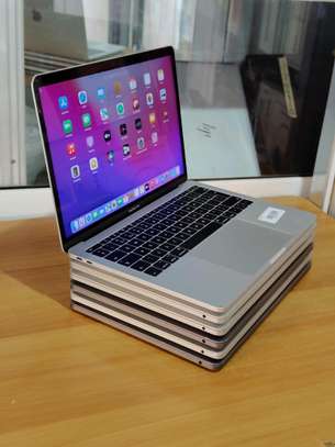 MacBook pro image 6