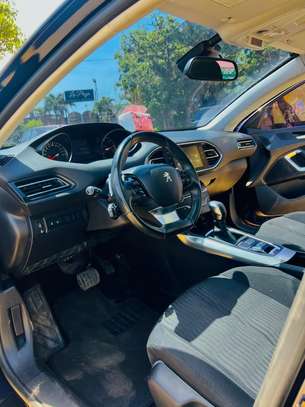 Peugeot 308 GT 2017 full option image 4