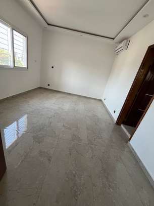 Villa résidentielle pour bureau ou logement de fonction image 7