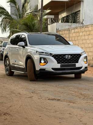 Hybndai santa fe 2018 image 13