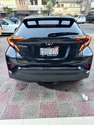 Toyota C-HR 2018 image 11