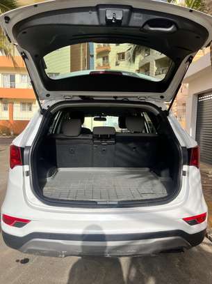 Hyundai santa fe image 10