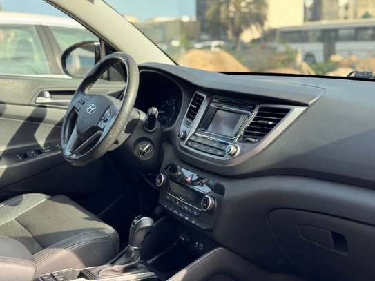Hyundai Tucson 1.6L essence  2017 image 9