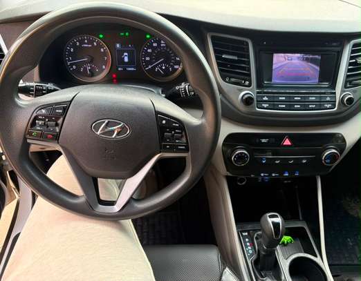 HYUNDAI TUCSON ANNÉE 2017 4x4 image 10
