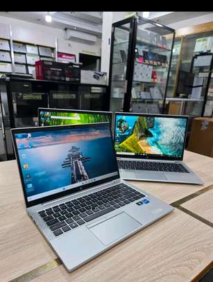 Hp elitebook 840 G8 image 3