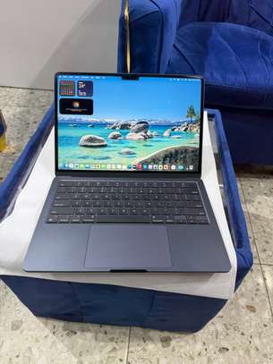 MacBook Air M2 2022 Ram 16Go SSD 1To image 2