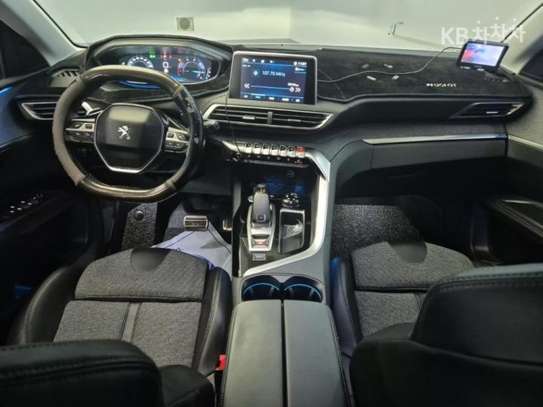 Peugeot 3008 2017 Allure diesel image 8