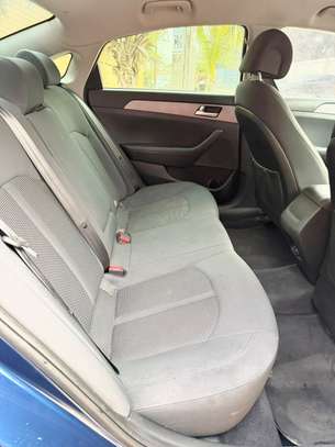 HYUNDAI SONATA image 8