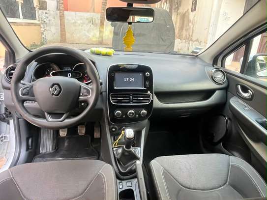 Renault clio 2018 image 8
