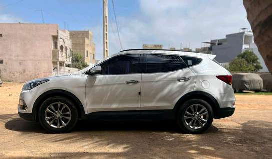 Hyundai SantaFe image 3