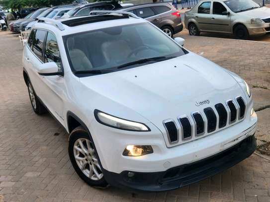 Jeep cherokee image 9