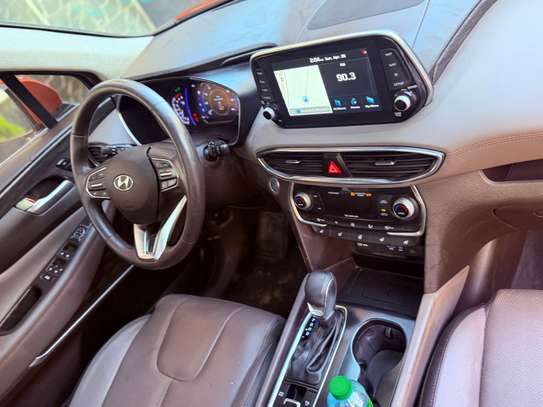 HYUNDAI SANTAFE 2019 image 12