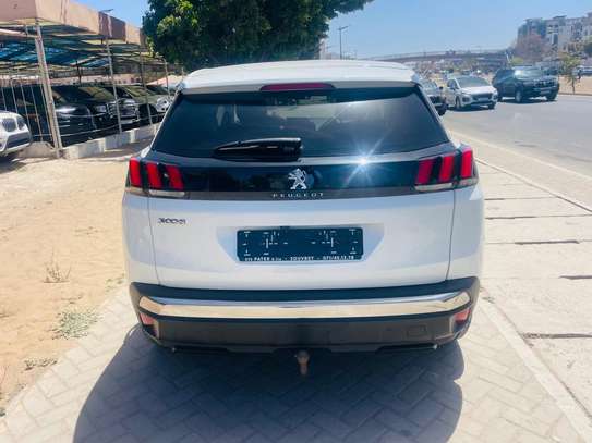 Peugeot 3008 2019 image 3