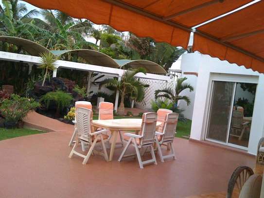Villa à vendre Ngor ALMADIES image 3