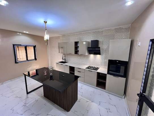 MEUBLES CUISINES SUR MESURE image 2