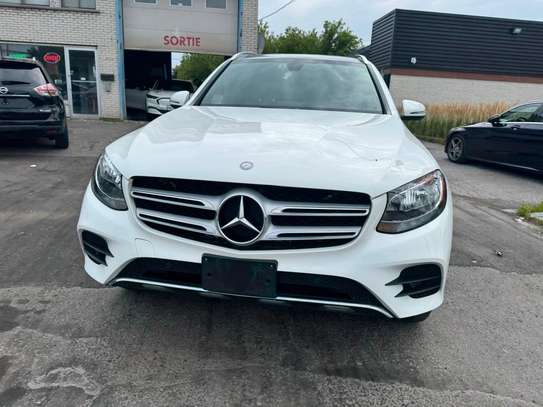 Mercedes Benz GLC 300 image 4