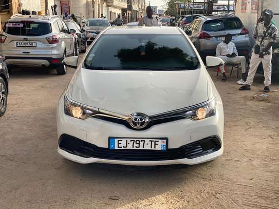 Toyota Auris 2018 image 9