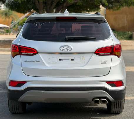 Hyundai Santafe AWD 2018 image 6