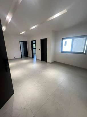Appartement F4 Haut standing au Point E image 5