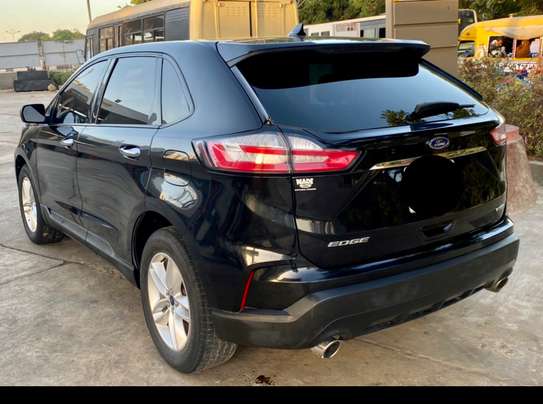 Ford Edge 2019, bien entretenue et très propre. image 2