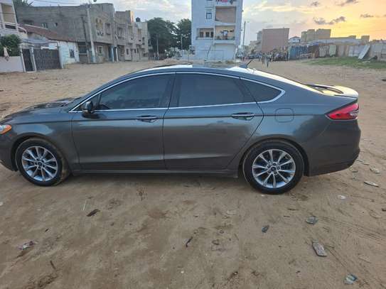 Ford Fusion Titanium 2017 image 8