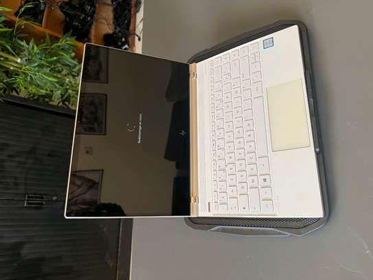 HP spectre i5 8th / SSD nvme 1000gb image 4