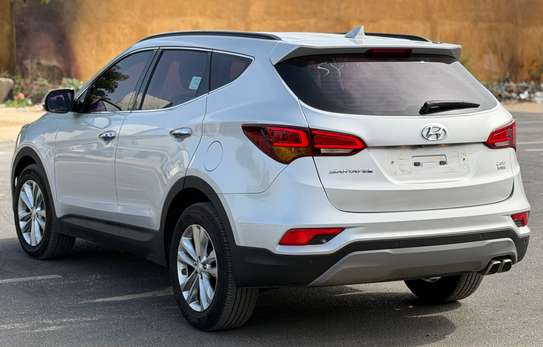 Hyundai Santafe AWD 2018 image 4