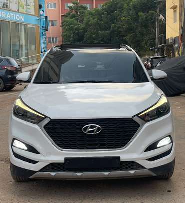HYUNDAI TUCSON Année :2017 VENANT CORREE image 5