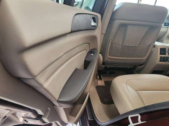 Mercedes-Benz ML 350 image 9