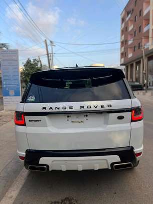 RANGE ROVER SPORT 2018 image 9